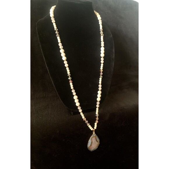 Veronese Signed Geode Beaded Pendant Necklace Beautiful - Picture 7 of 16